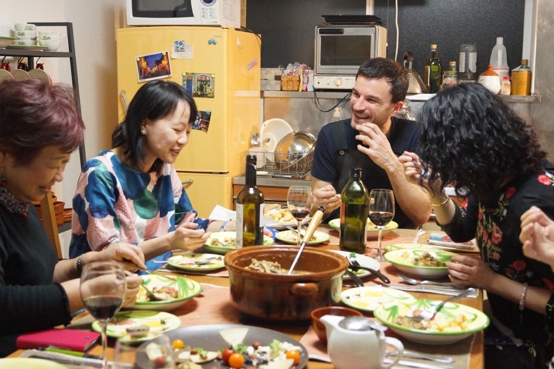 外国人が自宅で教える料理教室　Tadaku 一般財団法人渋谷区観光協会とシェアリングエコノミー協会の連携協定に参加 〜2020東京オリパラにむけて、渋谷区との観光連携を期待〜