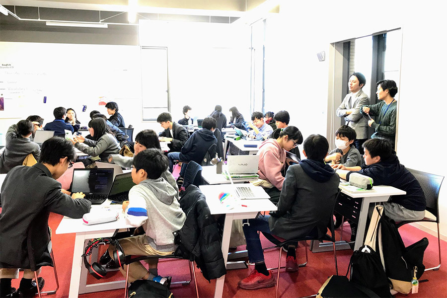 学校の授業時間　撮影：ドルトン東京学園