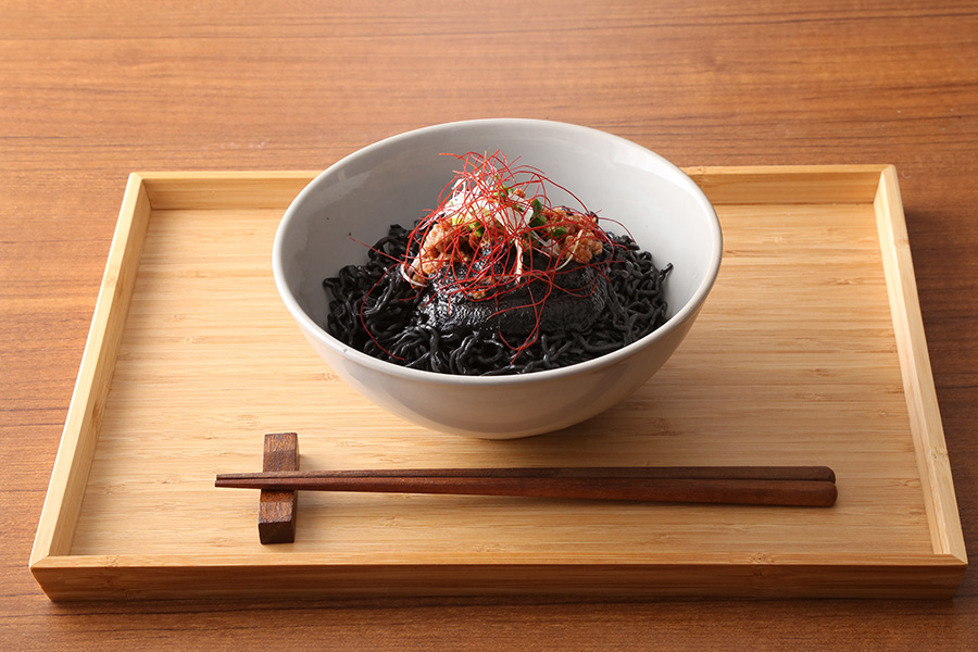 黒胡麻汁なし担々麺〜黒胡麻堂